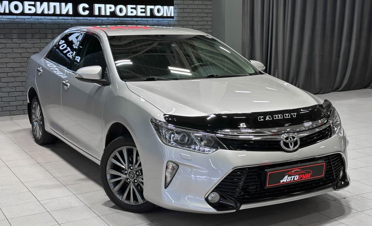 Toyota Camry - 5